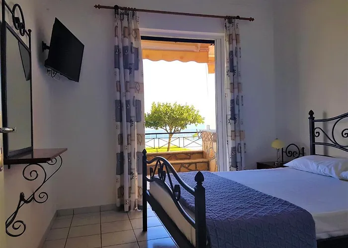 Belle Vue * Эпископос